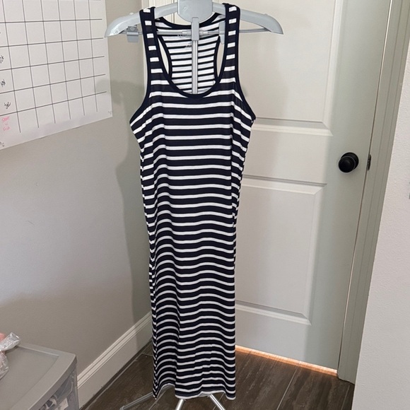 Nautica Navy and White Striped Top - Picture 1 of 7